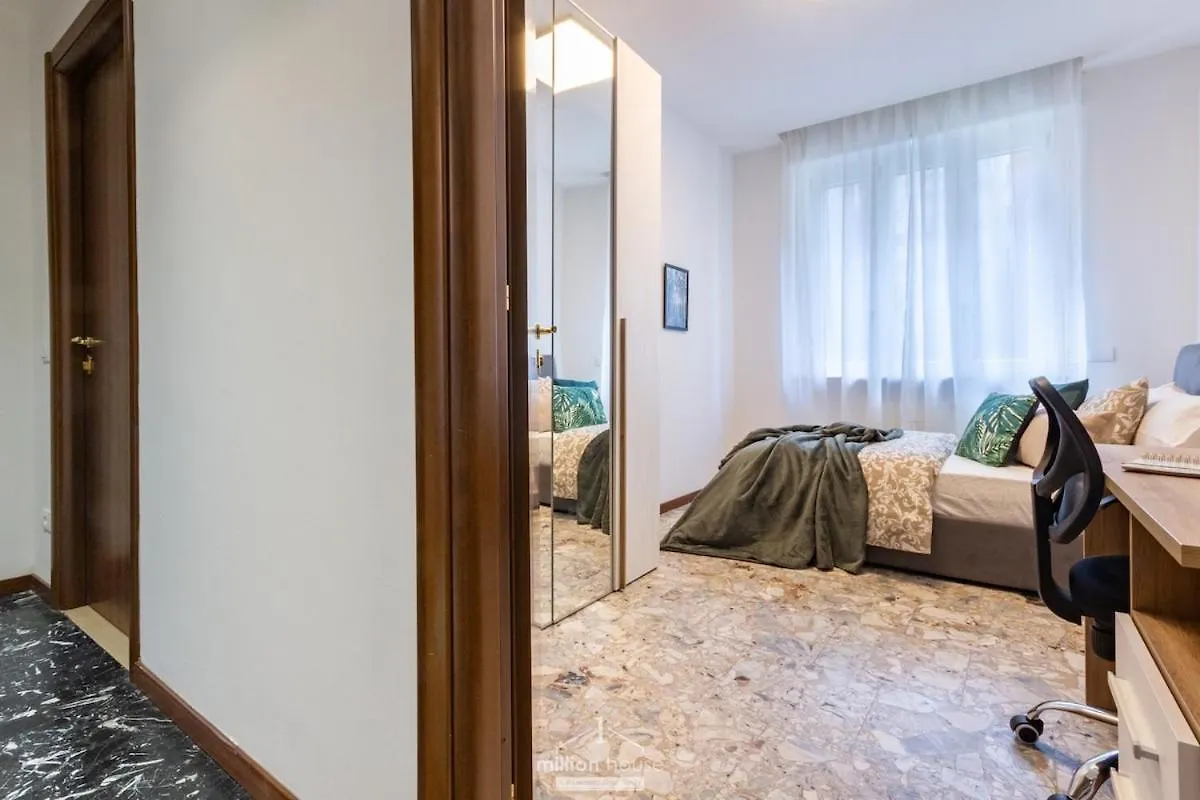 New 4-Bed 2-Bath Apartment Near Duomo And San Siro Milan